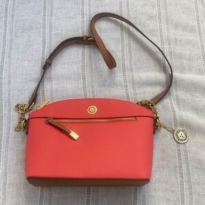 Ann Klein NWOT deep coral shoulder bag with gold embellishments.
